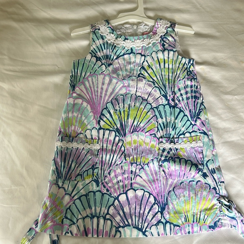 Lilly Pulitzer 4T girl dress. 👗 shell theme.